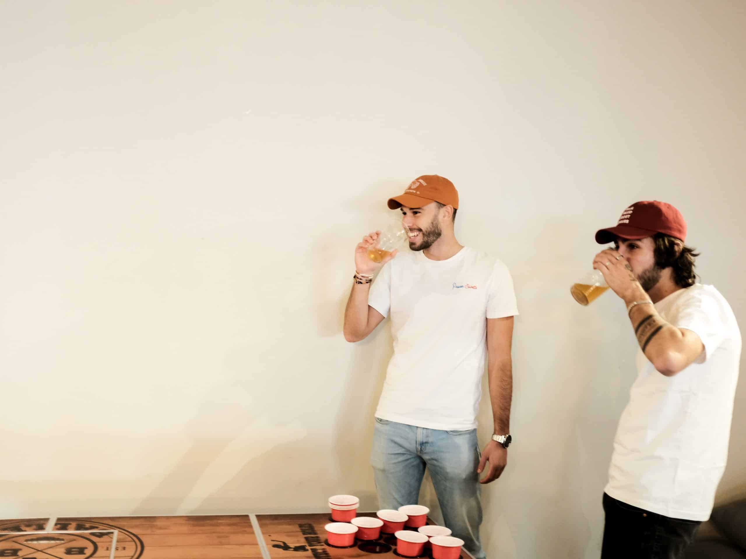 Beer Pong - Règles & Fonctionnement du jeu à boire - Jeux d'alcool 🍺